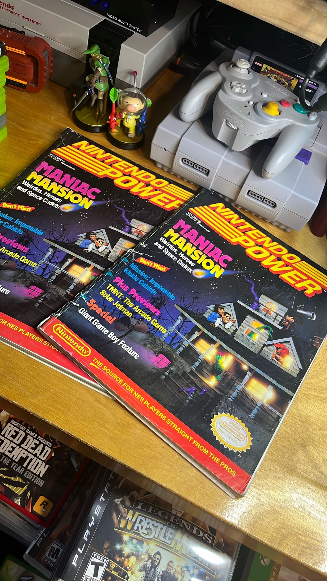 Nintendo Power - Issue 16 - Maniac Mansion