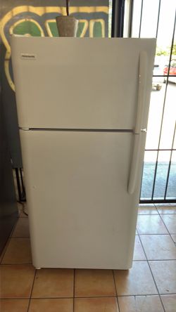 FRIGIDAIRE 30”W