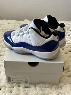 Air Jordan 11 Retro Low Size 7W