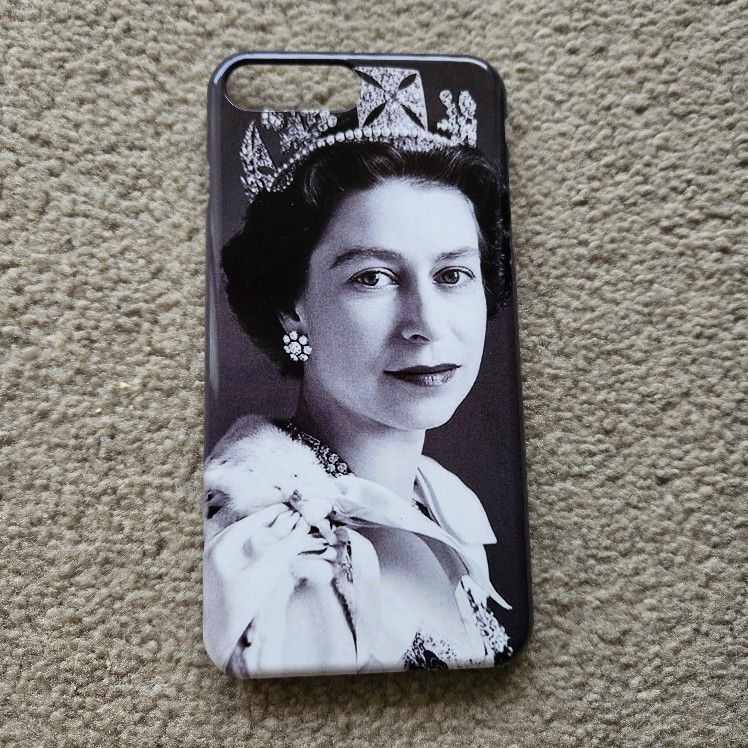 QUEEN ELIZABETH IPHONE 7 PHONE PROTECTOR