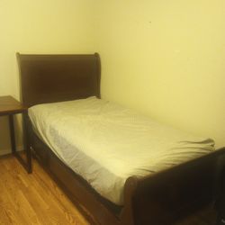 Twin Bed And box Spring
