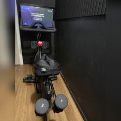 Peloton Bike - Like New - 2020 - Queens, NY