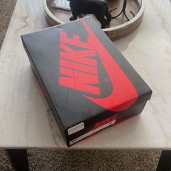 Air Jordan 1 pine green 