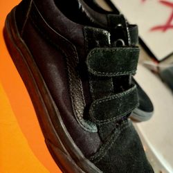 Kids Black velcro Stap Van's Size 1