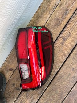 2015-26 FORD EXPEDITION RH TAIL LIGHT LED OEM