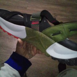 Nike Oneonta Sandal Rough Green Obsidian size 12