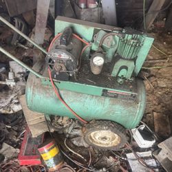 Vintage Craftsman piston air compressor