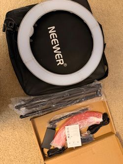 neewer ring light