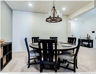Table with 6 chairs