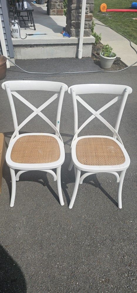 2 White Chairs