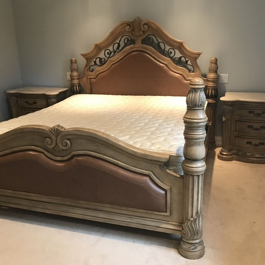 King Canopy Bed Set