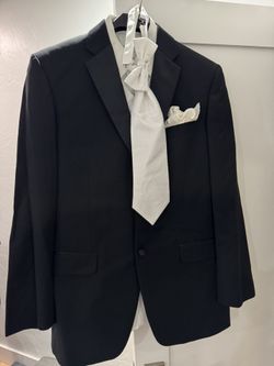 Jones New York Tuxedo (40L Jacket/ 34R Pants)