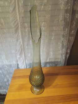Vintage Fenton Swung Vase