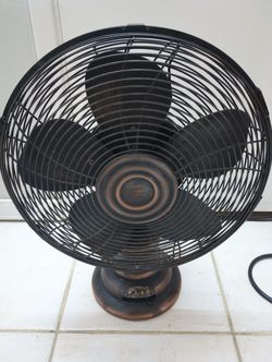 Vintage Feature Comforts Oscillating Table Top Fan