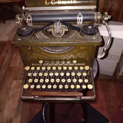Antique Early 1900 Typewriter LC Smith And Corona#8