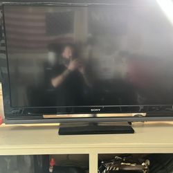 Sony BRAVIA flat-screen LCD TV 46in