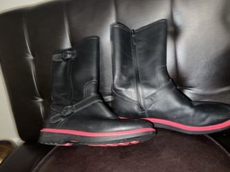 COLE HAAN MILLBRIDGE WATERPROOF MOTO BOOT size 9B for Sale in Morrow GA OfferUp