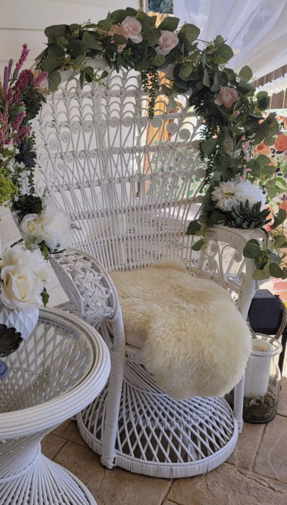 Kouboo GRAND PEACOCK CHAIR IN RATTAN in white