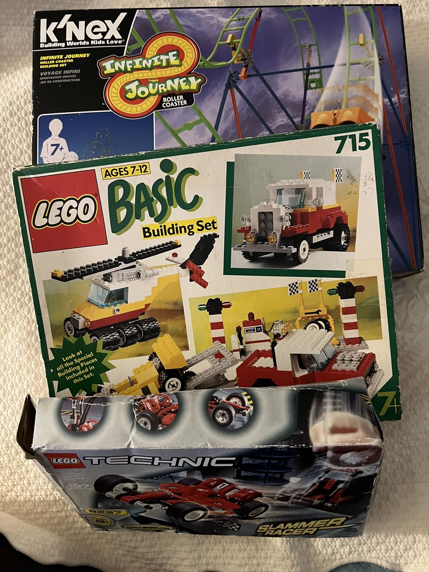 (3) Lego Basic Building Set 715, Technic 8237 & K’Nex Infinite Journey Roller Coaster