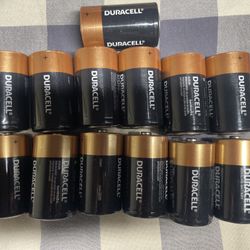 13 New Duracell Coppertop MN1300 1.5V D (LR20) Alkaline Batteries