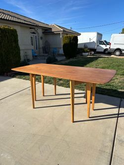Mid- Century Drexel Walnut Wood Dining Table
