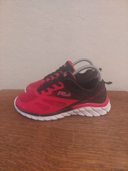 Fila Galaxia 3 Athletic Running Shoes 
Boy's Size 4.5