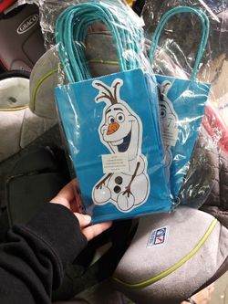 13 Olaf Goodie Gift Bags Thumbnail