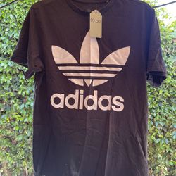 Adidas Top Size XL Womens Fitted for Sale in San Diego, CA - OfferUp