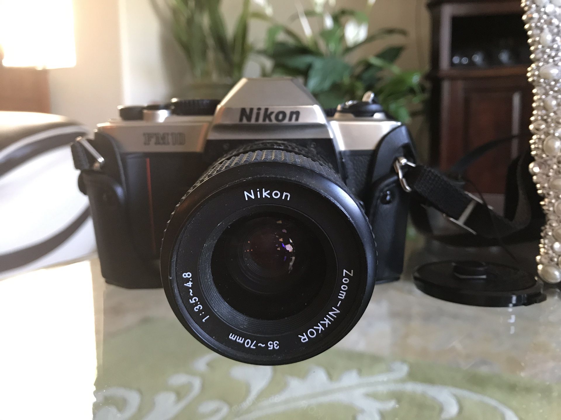 Nikon FM 10 Camera