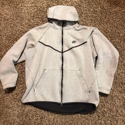 Nike Tech Hoddie