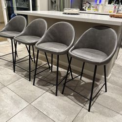 Set of 4 Bar Stools 