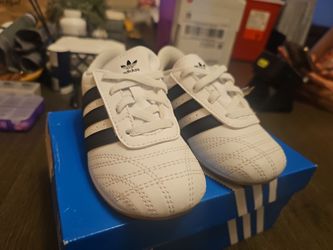 Pair of new ADIDAS TAEKWONDO LACE CF E
