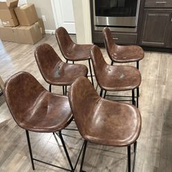 6 Bar stools