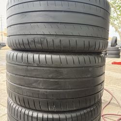 275/30R20 2 used tires pirelli