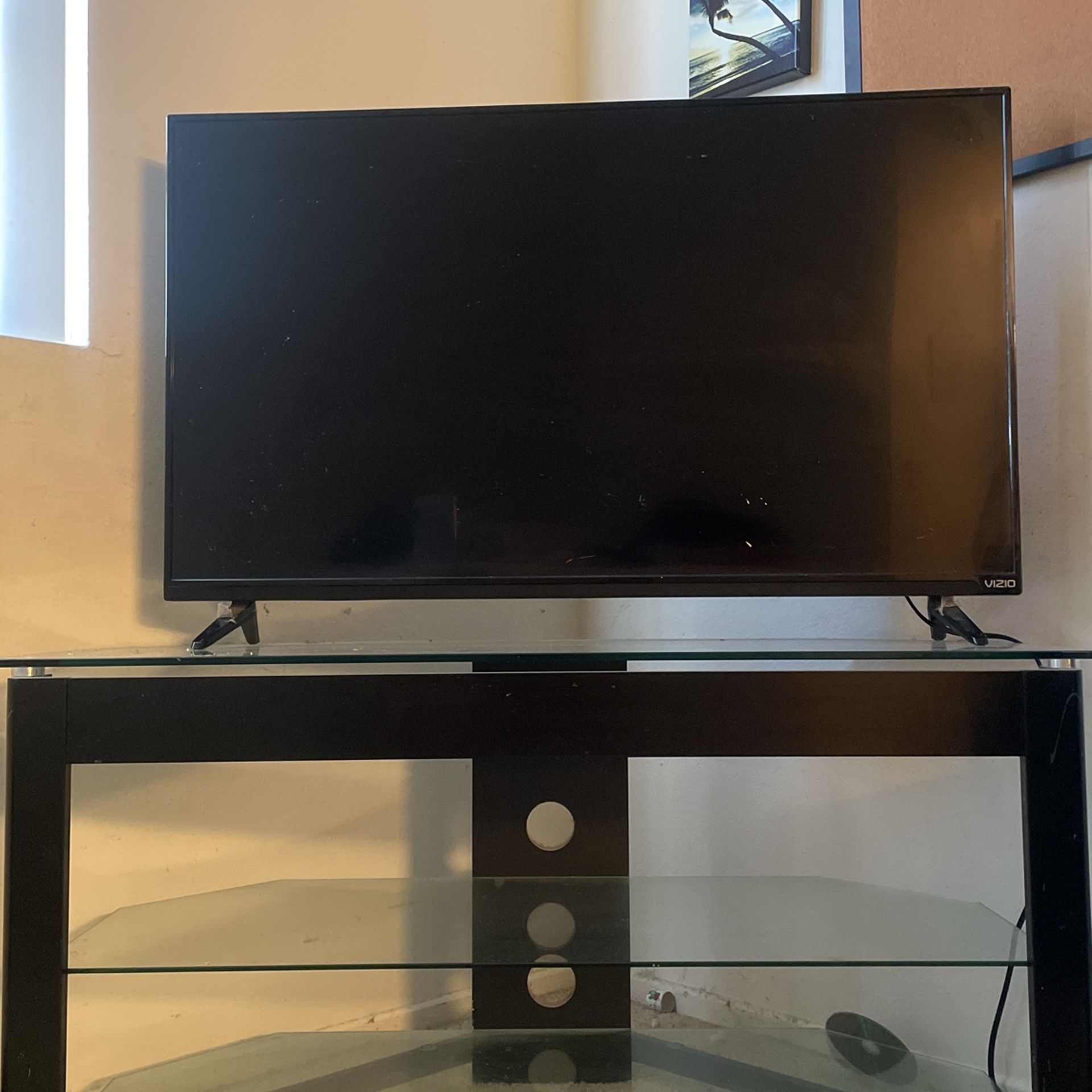 32 Inch Tv With Glass Stand