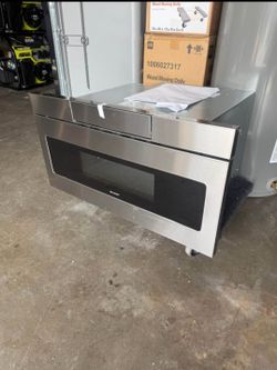 Sharp
30 in. 1.2 cu. ft. Built-In Microwave Drawer with Concealed Controls and Sensor Cooking in Rea