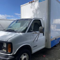 2000 Chevrolet express 3500 box truck