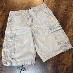 Men’s London Fog khaki Cargo Shorts “M”