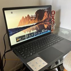 Dell Inspiron 15: 3520 