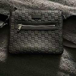 gucci messenger bag 