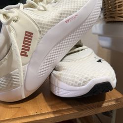 Women’s Gym Shoes Size 10