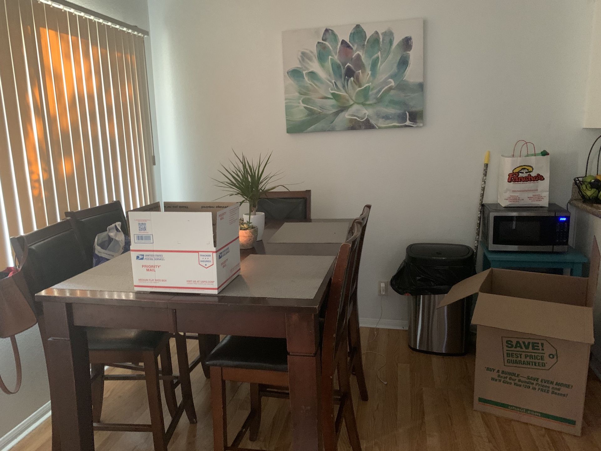 Kitchen Table & Chairs