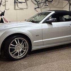 2005 Ford Mustang