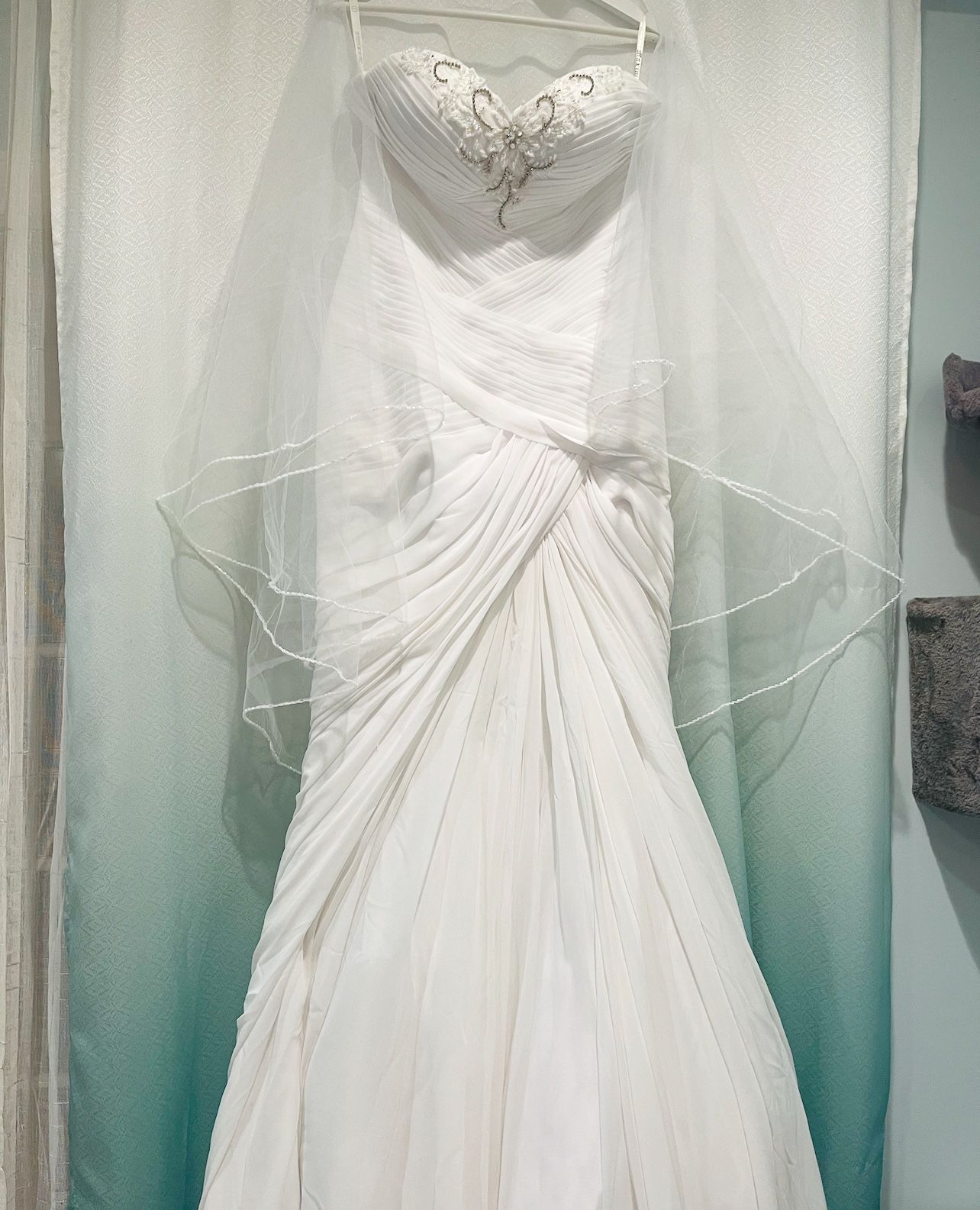 Wedding Dress Size M Flexible Corset with a veil