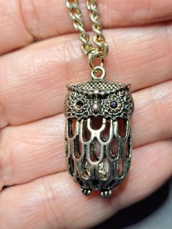 Vintage articulated owl necklace