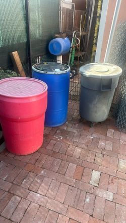 Plastic Containers With Lids