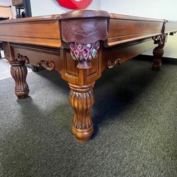 Pool Table 8ft Bruinswick ( Free Delivery & Set Up & New Color Felt Of Your Choice ) 