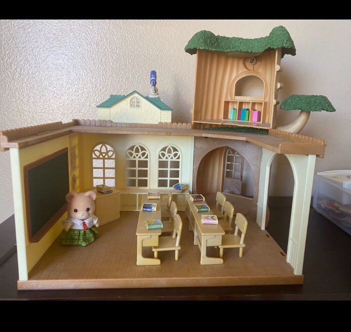 Calico Critters Country School House