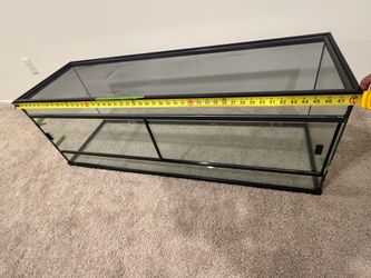 Reptile tank