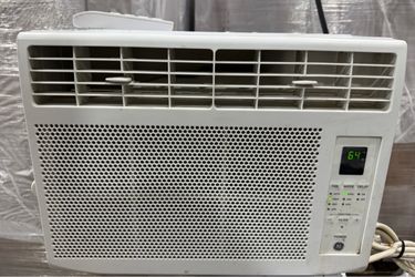 Air conditioner 5,000 BTU